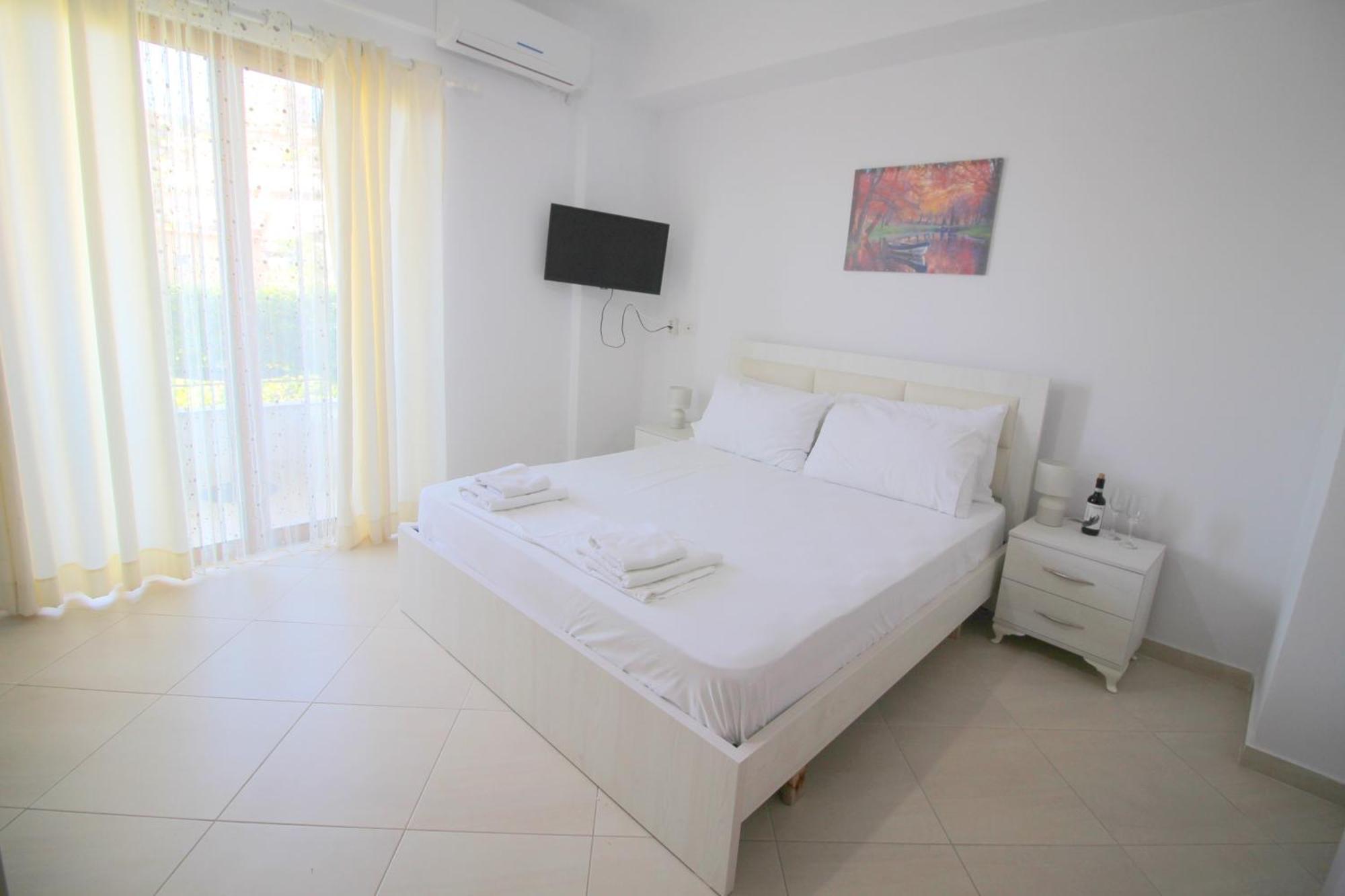 Garden Villa Eva Saranda Dış mekan fotoğraf